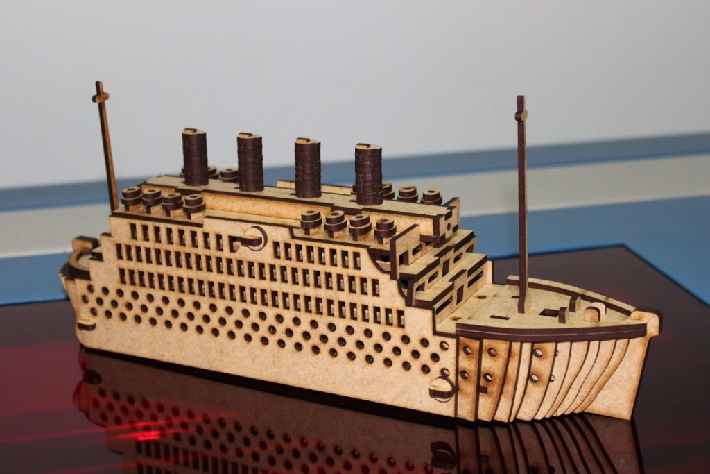 Wooden Ship Model – Classic Ocean Liner Replica